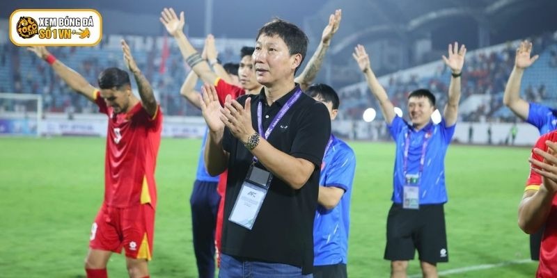 Dưới thời của huấn luyện viên Kim Sang Sik đội tuyển Việt Nam có sự tái thiết 